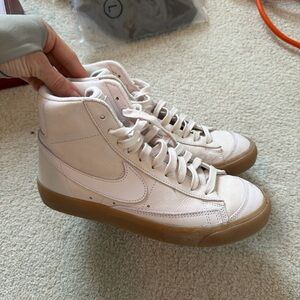 Nike blazers rose pink & gum